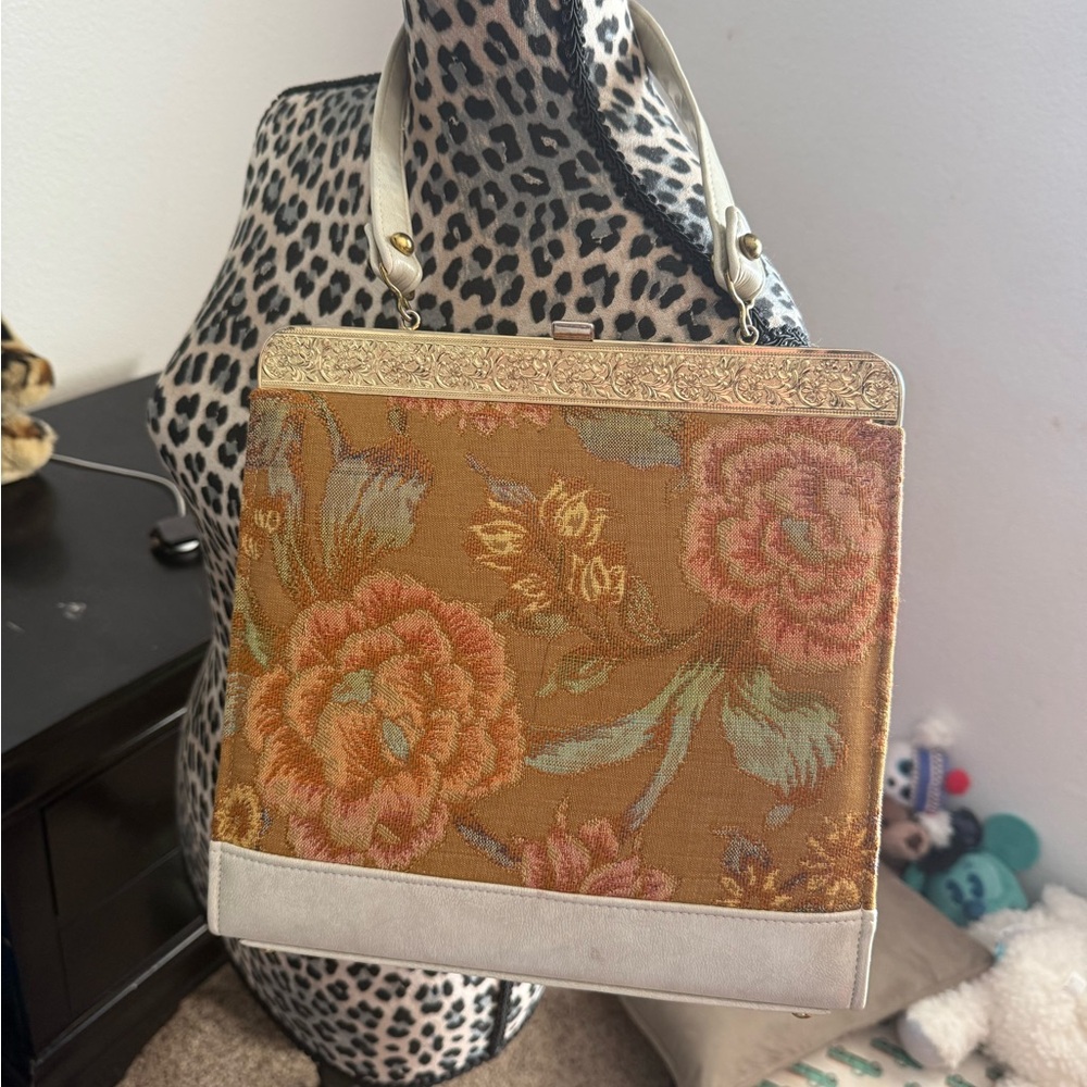 Vintage Floral Tapestry Top-Handle Bag in Gold and Cream